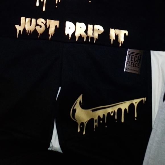 Nike Outfit - Picture 3 of 4